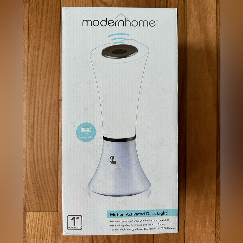 Modern home motion activated desk lamp